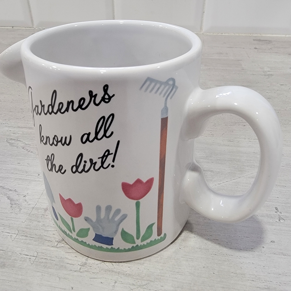 Vintage Watering Can Shaped Coffee Mug White Ceramic Tulips Gardening Cup - Picture 5 of 17